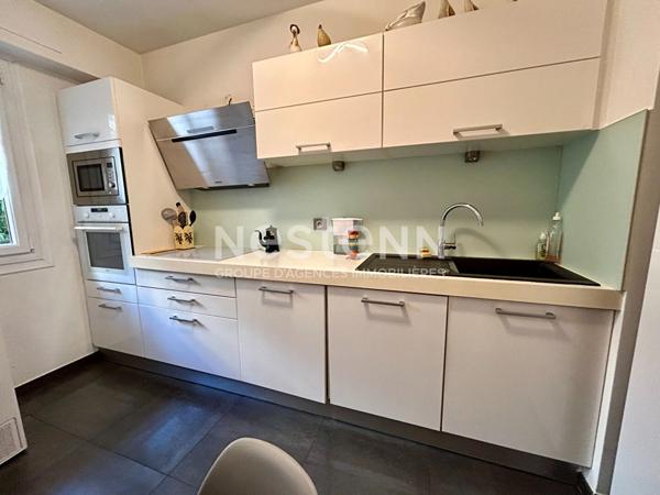 Appartement 3 pièces traversant à vendre à NICE - Riquier -plein sud terrasse