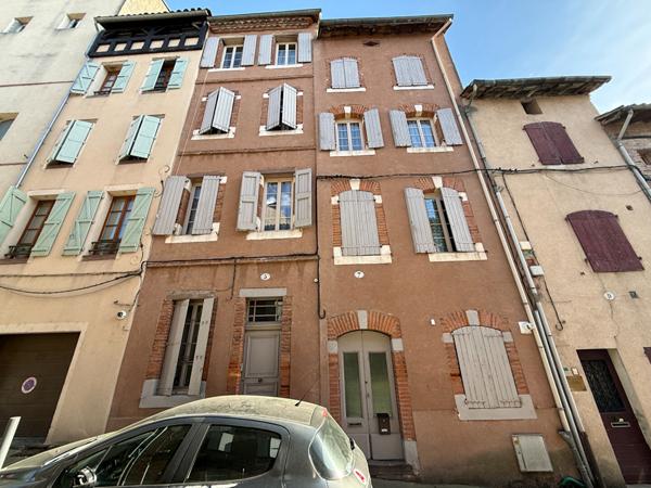 Albi . Immeuble de rapport