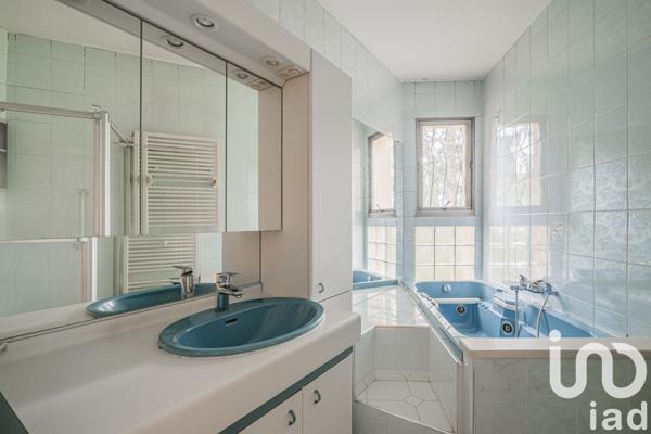 Maison à vendre 5 pièces 216 m² Brié-et-Angonnes