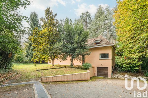 Maison à vendre 5 pièces 216 m² Brié-et-Angonnes