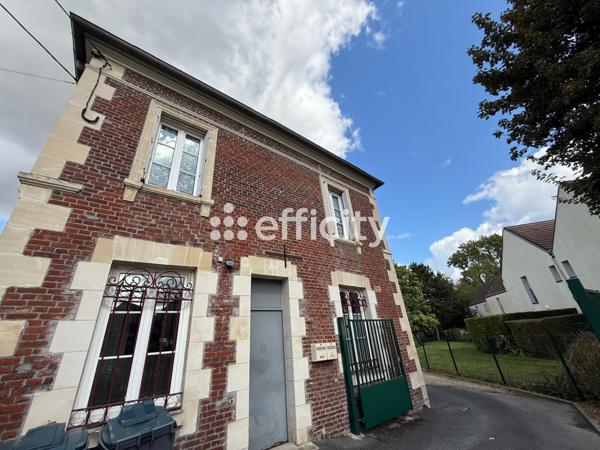 Immeuble 14 pièces - 254 m²