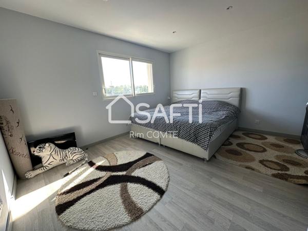 Découvrez cette maison neuve exceptionnelle, idéalement conçue pour offrir un confort de vie inégalé!!