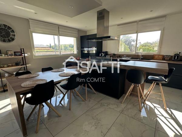 Découvrez cette maison neuve exceptionnelle, idéalement conçue pour offrir un confort de vie inégalé!!