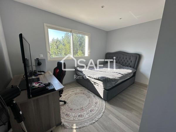 Découvrez cette maison neuve exceptionnelle, idéalement conçue pour offrir un confort de vie inégalé!!