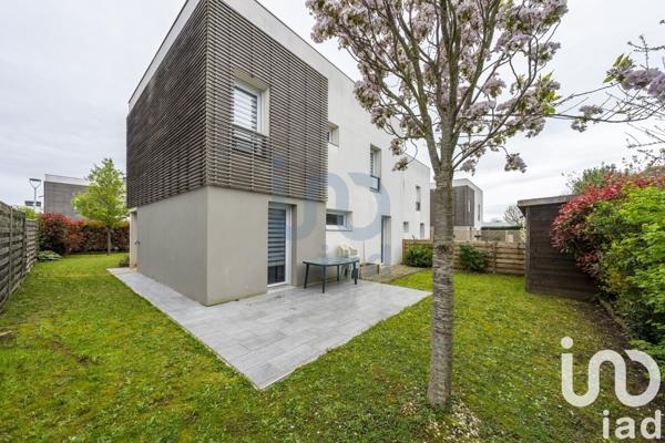 Maison 5 pièces de 93 m² à Moissy-Cramayel (77550)