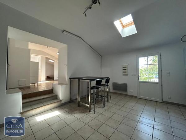 Appartement à louer 3 pièces 49.95m² Sorgues (84700)