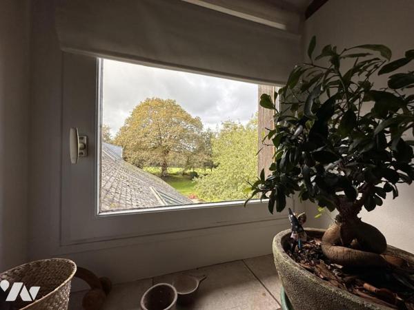 A VENDRE (56) PROPRIETE AVEC LONGERE RENOVEE AVEC GOUT ET DEPENDANCES