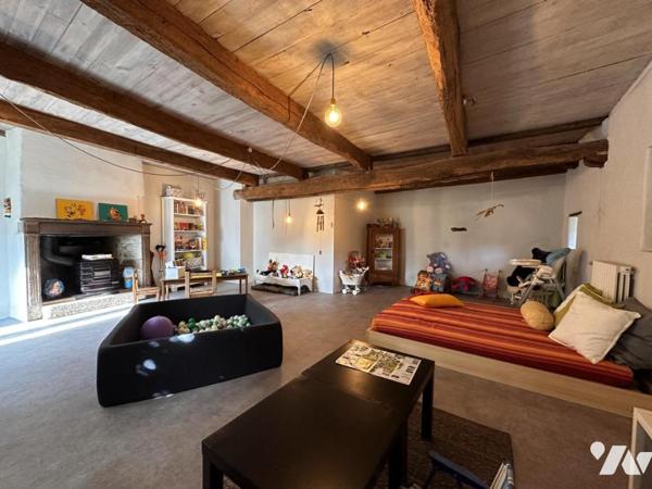 A VENDRE (56) PROPRIETE AVEC LONGERE RENOVEE AVEC GOUT ET DEPENDANCES