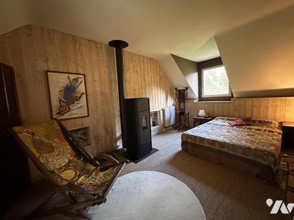 A VENDRE (56) PROPRIETE AVEC LONGERE RENOVEE AVEC GOUT ET DEPENDANCES