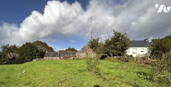 A VENDRE (56) PROPRIETE AVEC LONGERE RENOVEE AVEC GOUT ET DEPENDANCES