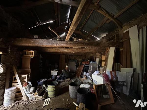 A VENDRE (56) PROPRIETE AVEC LONGERE RENOVEE AVEC GOUT ET DEPENDANCES