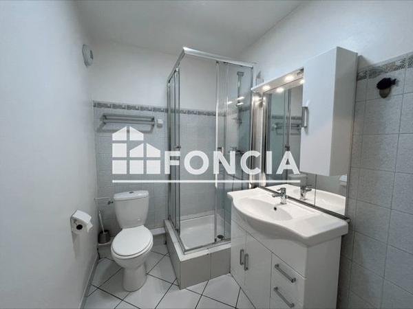 Location Studio 32.93 m² - 244 Quai Bayard Chambery 73000