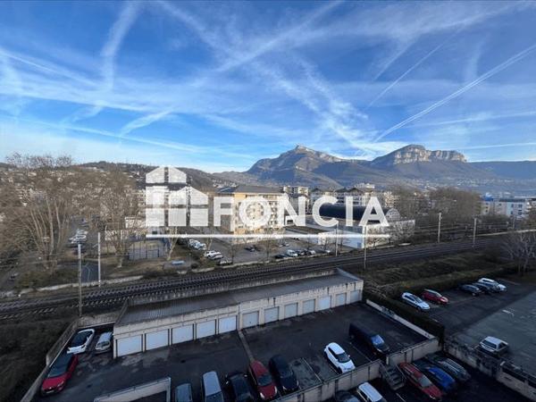 Location Studio 32.93 m² - 244 Quai Bayard Chambery 73000