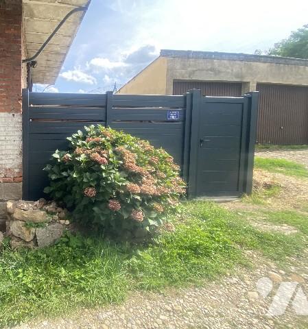 Maison en pierre sur terrain de 215m², 4 chambres plus bureau