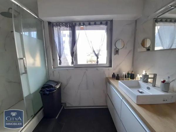 Appartement à louer 2 pièces 47.8m² Limoges (87100)