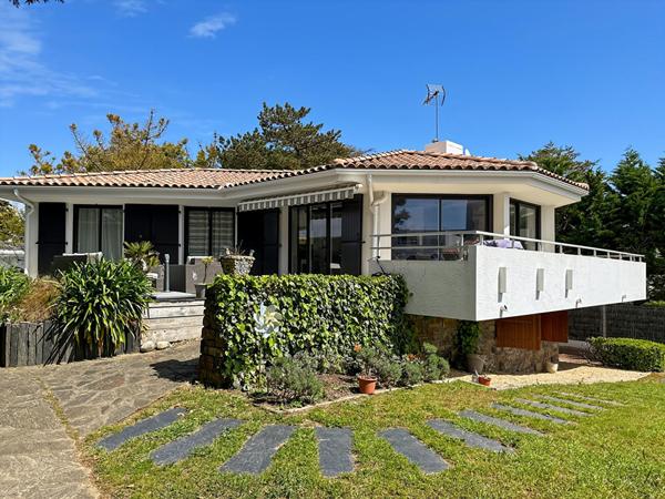 Maison d'architecte entièrement rénovée en 2015 à deux pas des plages ! Saint Jean De Monts