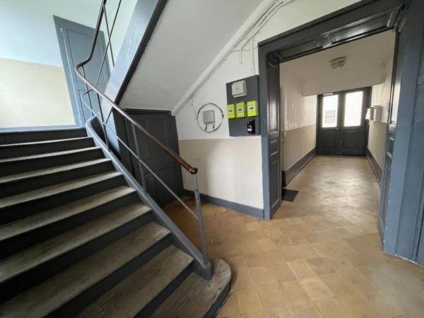 LUNEVILLE CENTRE F5 EN REZ DE CHAUSSEE 125M²