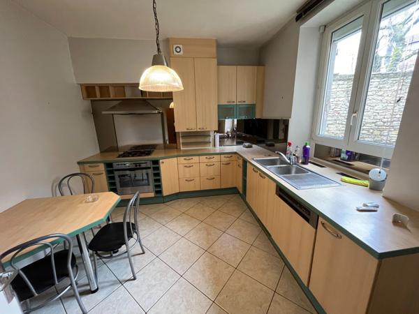 LUNEVILLE CENTRE F5 EN REZ DE CHAUSSEE 125M²