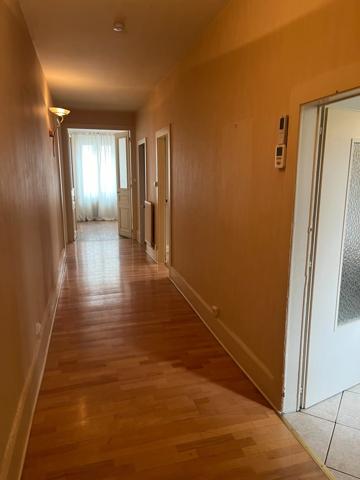LUNEVILLE CENTRE F5 EN REZ DE CHAUSSEE 125M²
