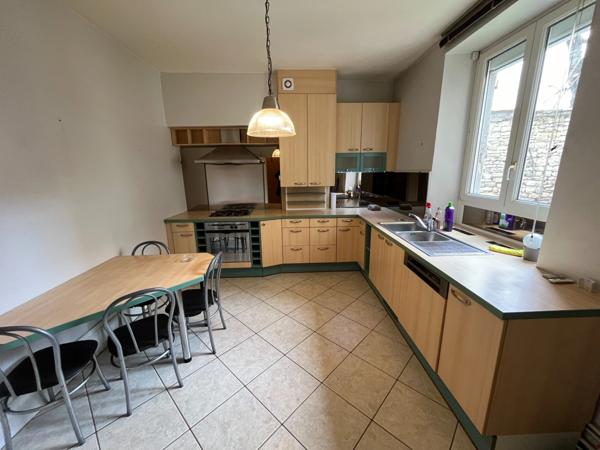 LUNEVILLE CENTRE F5 EN REZ DE CHAUSSEE 125M²