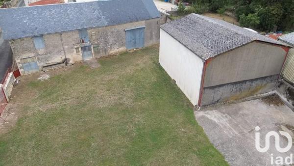 Grange 4 pièces de 200 m² à Thénezay (79390)