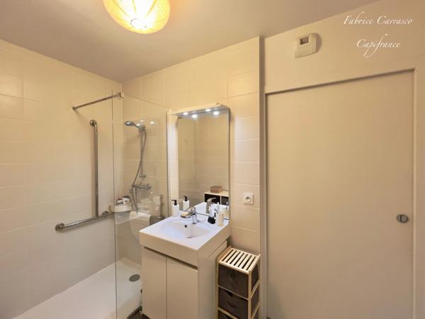 Appartement à vendre 3 pièces AULNAT de 67,60 m² au sein d'une résidence récente et sécurisée