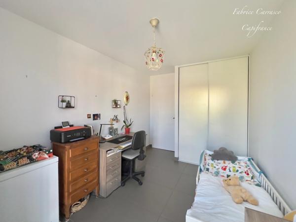 Appartement à vendre 3 pièces AULNAT de 67,60 m² au sein d'une résidence récente et sécurisée