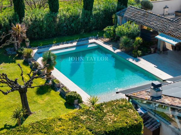 Vente Mas Provençal Luberon : Propriété de Prestige