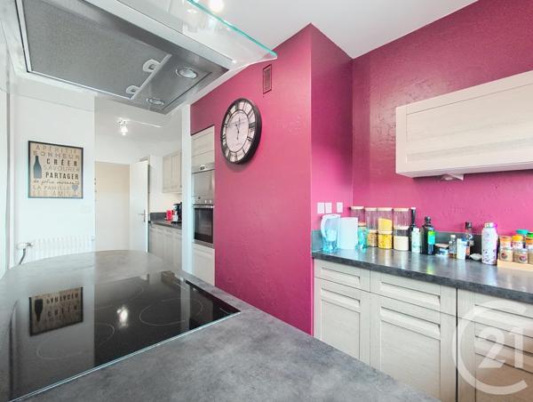 Appartement F4 à vendre  4 pièces - 85,60 m2 MELUN - 77