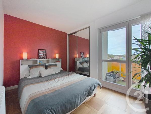 Appartement F4 à vendre  4 pièces - 85,60 m2 MELUN - 77