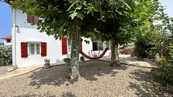 Maison
                                                                                                                                                                                                                                                                                                                        4 pièce(s)                                                                                                                                                                                                          3 chambre(s)                                                                                                                                                                                                          125  m²