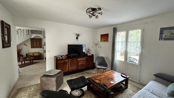 Maison
                                                                                                                                                                                                                                                                                                                        4 pièce(s)                                                                                                                                                                                                          3 chambre(s)                                                                                                                                                                                                          125  m²