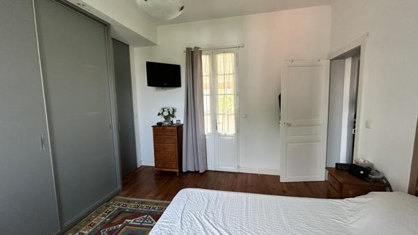 Maison
                                                                                                                                                                                                                                                                                                                        4 pièce(s)                                                                                                                                                                                                          3 chambre(s)                                                                                                                                                                                                          125  m²
