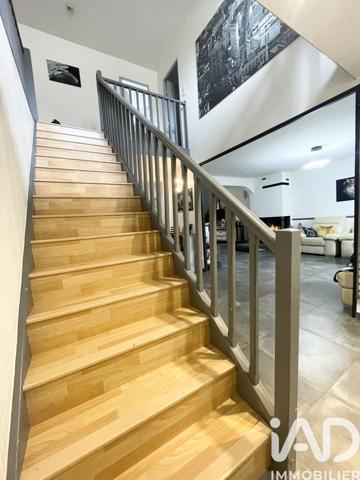 Maison à vendre 7 pièces 182 m² Saint-Germain-lès-Corbeil