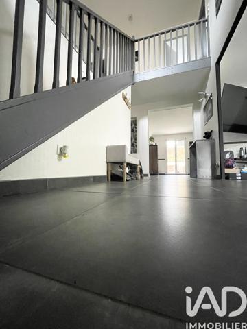 Maison à vendre 7 pièces 182 m² Saint-Germain-lès-Corbeil