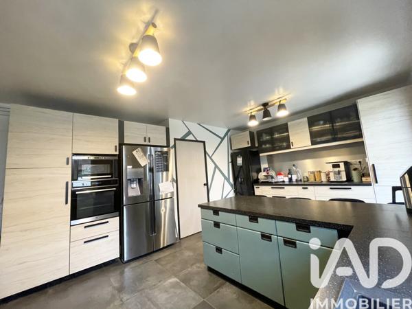 Maison à vendre 7 pièces 182 m² Saint-Germain-lès-Corbeil