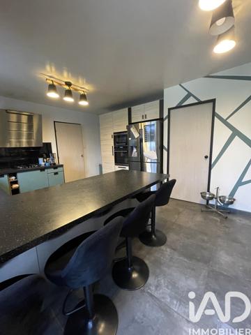 Maison à vendre 7 pièces 182 m² Saint-Germain-lès-Corbeil
