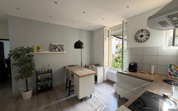 Appartement à vendre    3 pièces • 45 m2 Nice