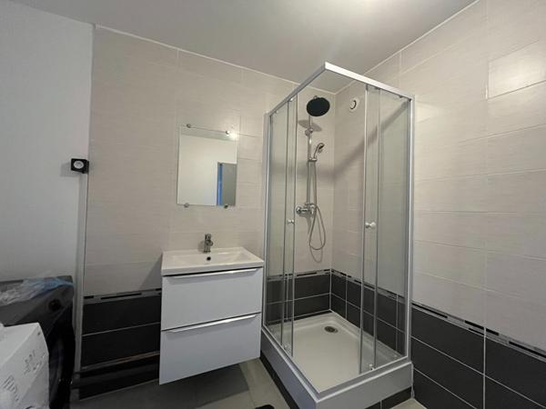 RENNES HENRI FREVILLE - Chambre meublée dans appartement refait à neuf
