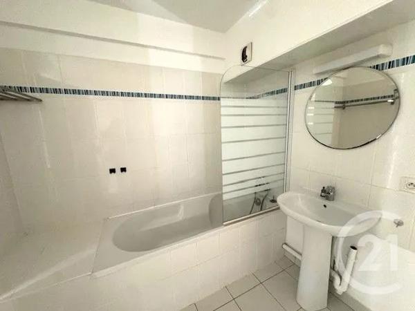 Appartement F3 à vendre  3 pièces - 67,30 m 2   SENE  - 56