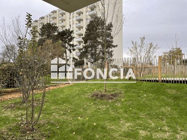 Location Appartement 2 pièces 43.78 m² - 893 RUE JEAN BAPTISTE MARTINI Villefranche S/s 69400