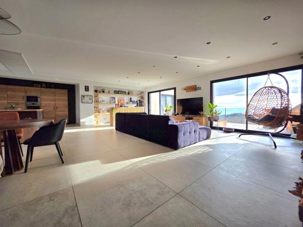 Maison à vendre 6 pièces proche de MONTBRISON (42)