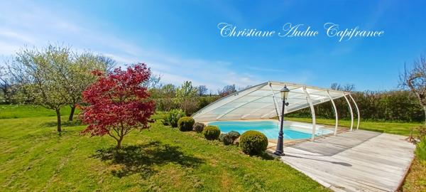 Brionnais, maison 200 m², avec piscine sur 2.5 Ha de terrain
