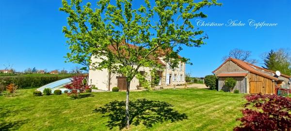 Brionnais, maison 200 m², avec piscine sur 2.5 Ha de terrain