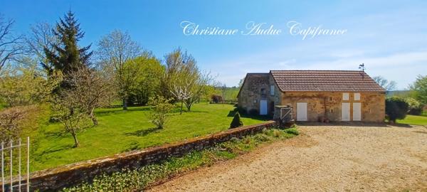 Brionnais, maison 200 m², avec piscine sur 2.5 Ha de terrain