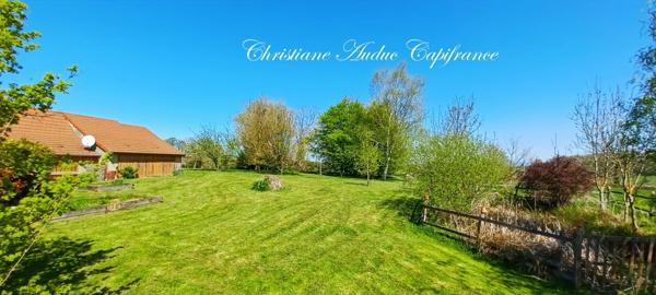 Brionnais, maison 200 m², avec piscine sur 2.5 Ha de terrain