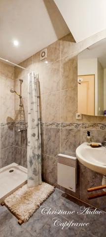 Brionnais, maison 200 m², avec piscine sur 2.5 Ha de terrain