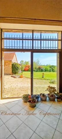 Brionnais, maison 200 m², avec piscine sur 2.5 Ha de terrain