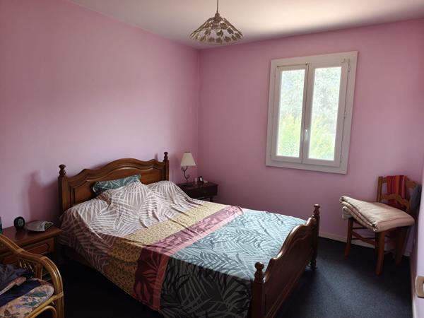 AVIGNON - LE PONTET - ROUTE DE SAINT SATURNIN LES AVIGNON - Maison 4 pièces 92m² avec jardin, garage et véranda