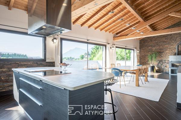 Ancien corps de ferme rénové en habitations